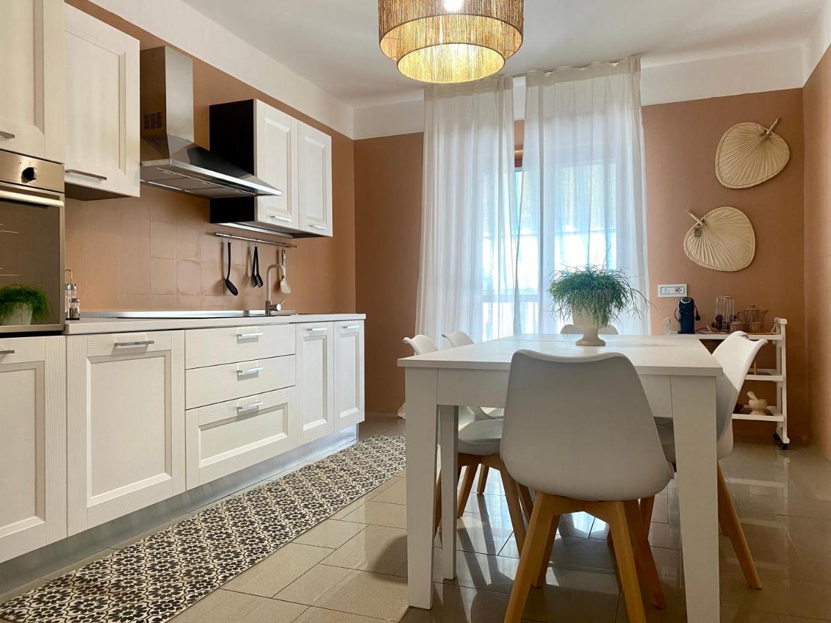 Bella Luna Apulian Living - Puglia Mia Apartments โมโนโปลี ภายนอก รูปภาพ