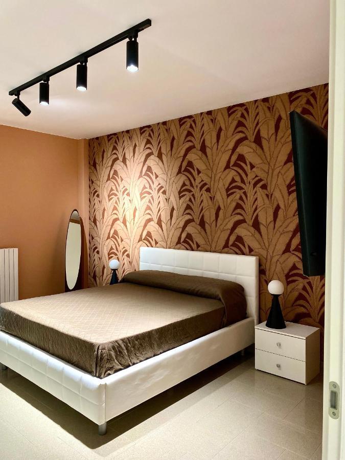 Bella Luna Apulian Living - Puglia Mia Apartments โมโนโปลี ภายนอก รูปภาพ