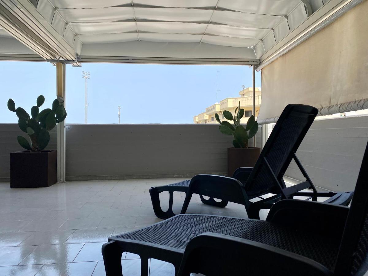 Bella Luna Apulian Living - Puglia Mia Apartments โมโนโปลี ภายนอก รูปภาพ