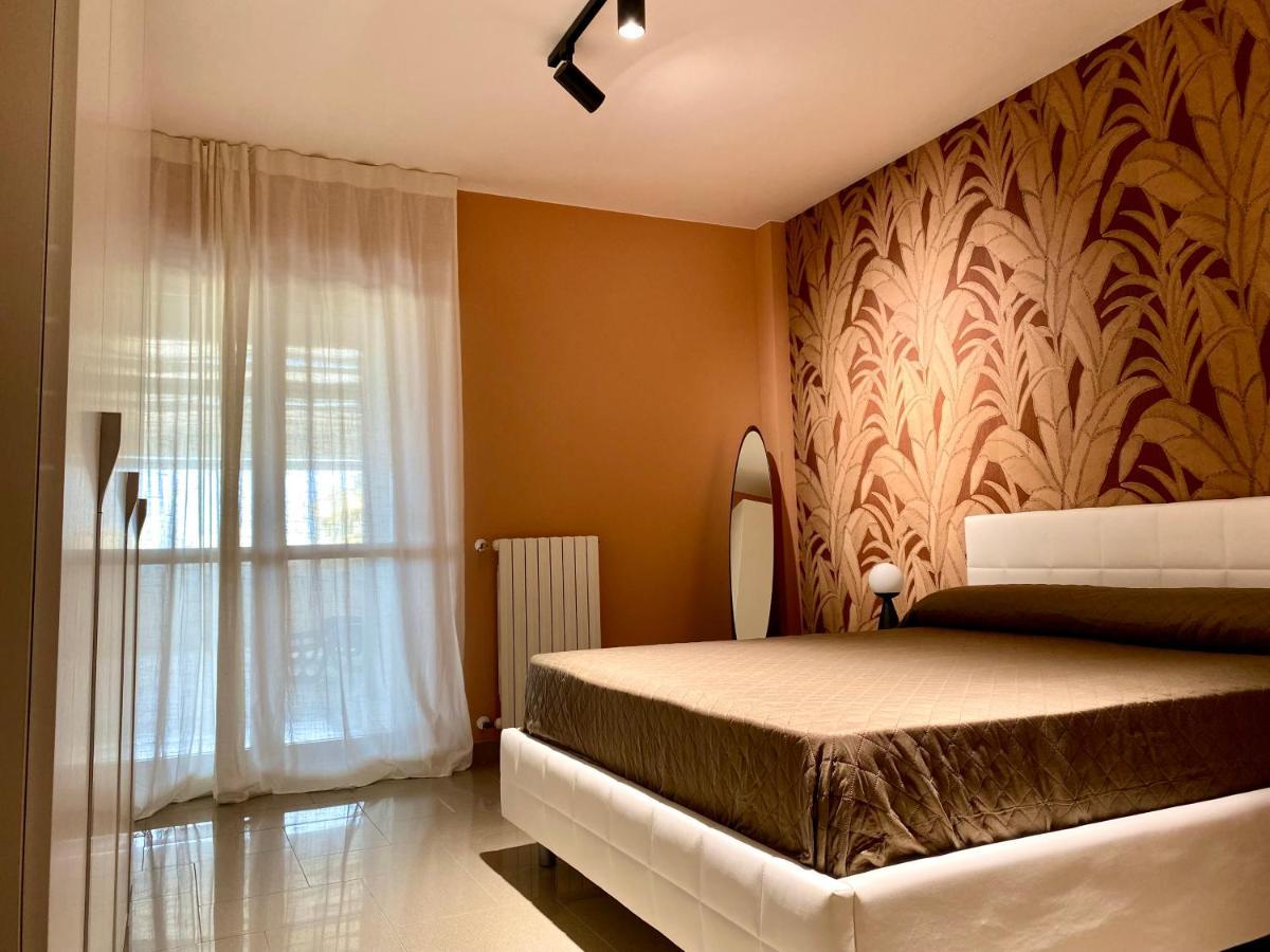 Bella Luna Apulian Living - Puglia Mia Apartments โมโนโปลี ภายนอก รูปภาพ